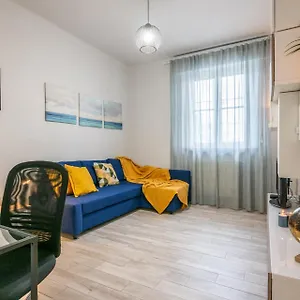 Sagerosemary Home - With Garden By Pleiades Home